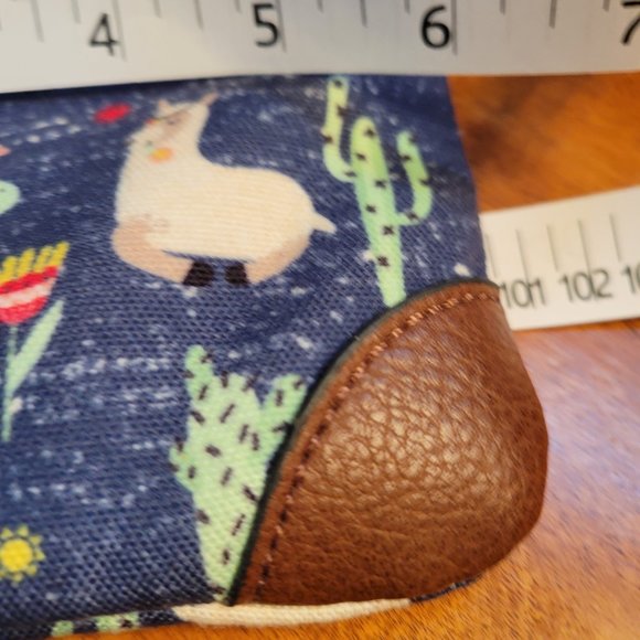 small cute llama purse zippered pocket non smoking home  long adjustable straps - Picture 5 of 7